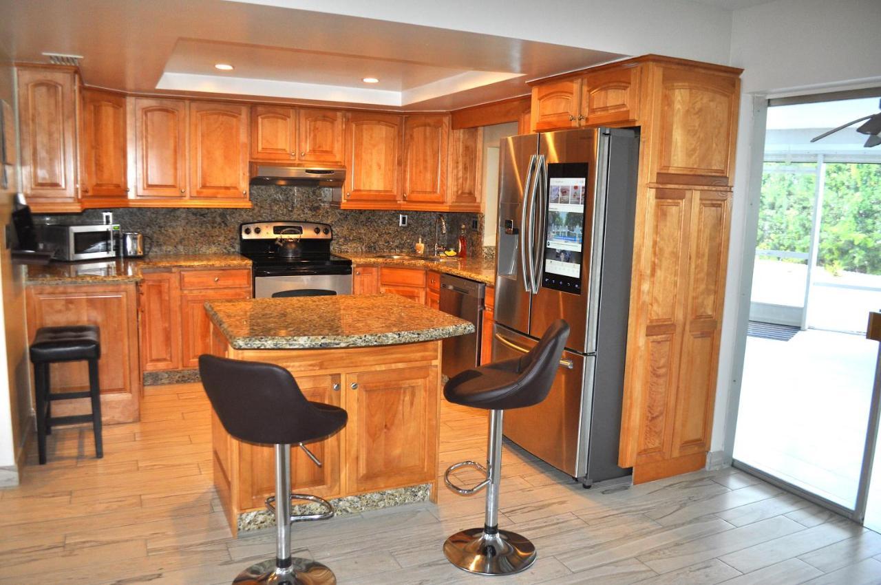 Lovely 3-Bd, Walk To Bars, 9 Min Drive From Beach! Heated Pool. Fort Lauderdale Exteriör bild